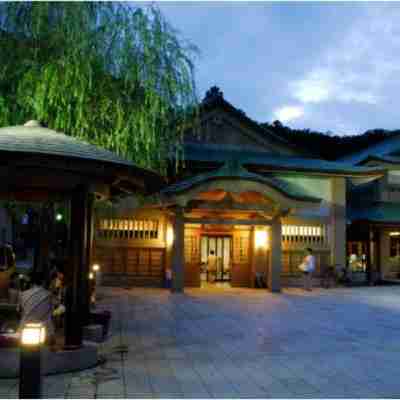 Yamanaka Onsen Kuriya Yasohachi Hotel Exterior