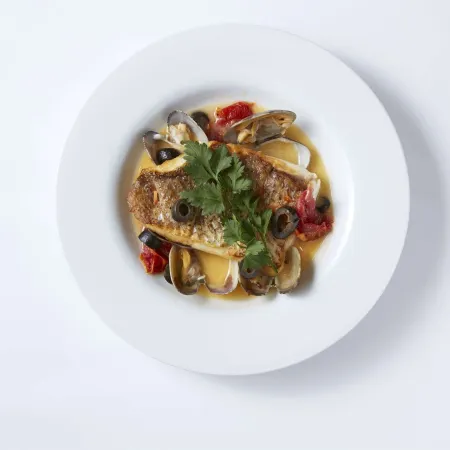 hotel androoms Osaka Hommachi Отели рядом с достопримечательностью «Станция метро Higobashi»