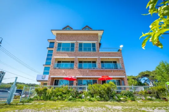 Yangyang Petrichor Pension