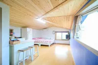 Chungju Landscape Pension Hôtels à proximité de : Chungjuho Lake