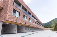 Pocheon Hotel Commune Motel - 2-Star