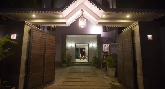 Sea World Boutique Hotel