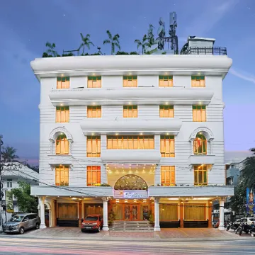 Raj Palace Отели рядом с достопримечательностью «Indian Institute Of Technology, Madras»