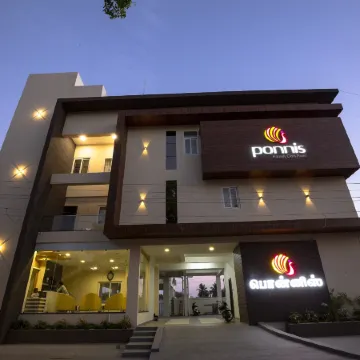 Ponnis Hotel
