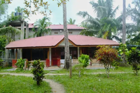 Sundaze Beach Resort