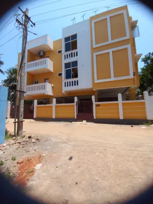 Cheerful 2-Bedroom Near Auro Beach Hotels in 