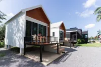 Huather Villa & Cafe หัวเท่อวิลล่า Hotels in Amphoe Lang Suan