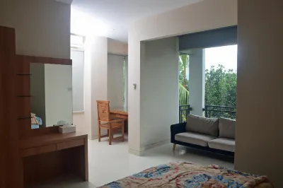 Footprints Xperience Hotels near Indomaret Selagalas