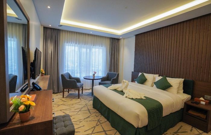 Green View Hotel