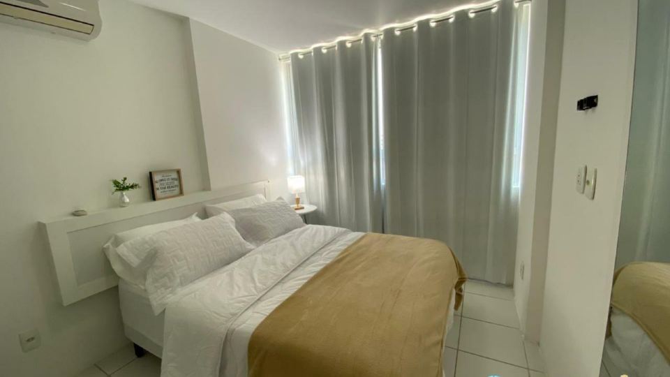 Apê the Best in Manhattan Home Service 802