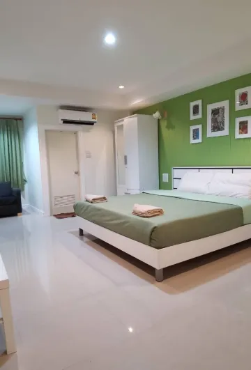 ห้องสแตนดาร์ด เตียงใหญ่ 1 เตียง