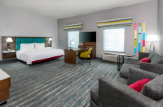 Hampton Inn & Suites Hartford/Farmington Hotels in 