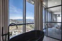 Pullman Tbilisi Axis Towers - Scenic