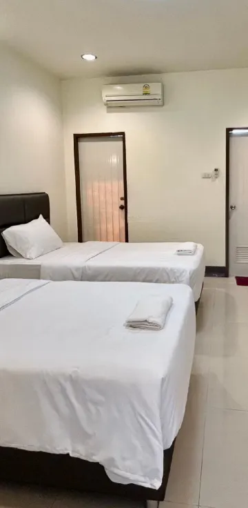 อพาร์ตเมนต์เตียงแฝด