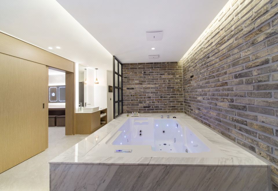 3. 디그니티 호텔..