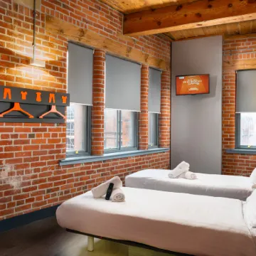 easyHotel Manchester Hotels near National Football Museum