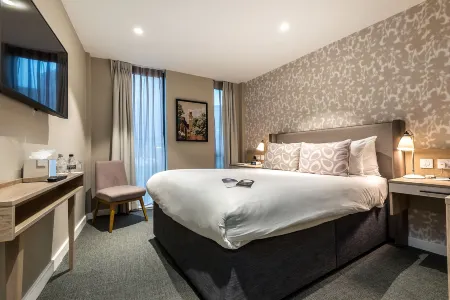 Edgbaston Park Hotel and Conference Centre Отели рядом с достопримечательностью «Birches Green Evangelical Free Church»