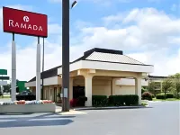 Ramada by Wyndham Lebanon Hotels in Lebanon