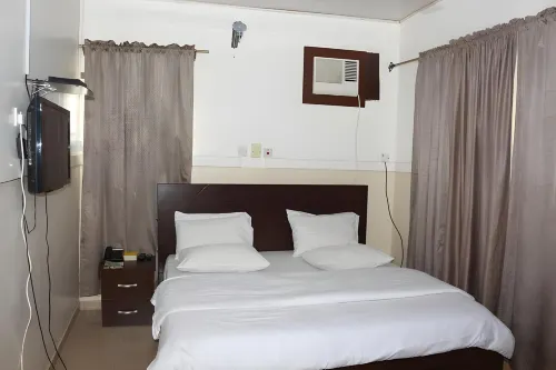 Elmariz Kitchen Motel - ที่มีสระว่ายน้ำ