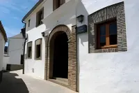 Tugasa Hotel la Posada Hotels in Sierra de Cadiz
