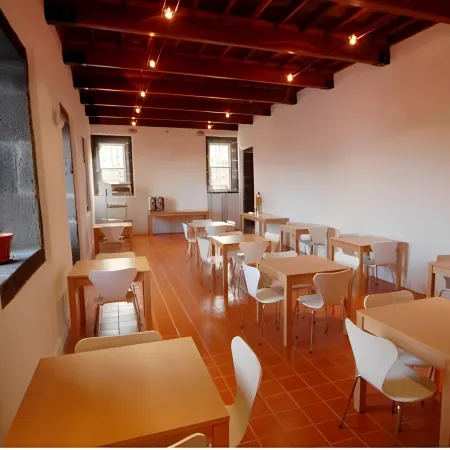 Azores Youth Hostels - Pico
