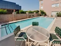 艾迪生 - 達拉斯美茵斯坦套房酒店