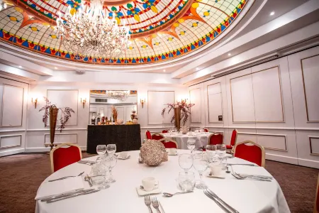 Hotel Carlton Lille Отели рядом с достопримечательностью «IESEG School Of Management»