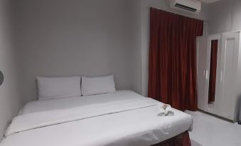 RedDoorz Plus Near Mall Kelapa Gading