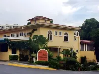 Hotel Villa Florencia Zona Rosa - parking