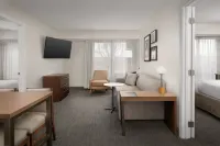 Residence Inn Kansas City Overland Park - Parking