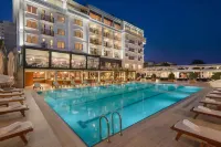 La Quinta by Wyndham Giresun - Pools