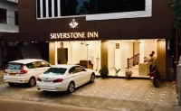 Silverstone Inn - 3-Star