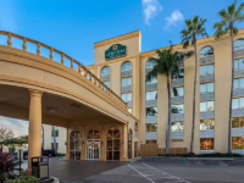 La Quinta Inn & Suites by Wyndham West Palm Beach Airport Hotels in West Palm Beach
