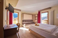 Berg Hotel Latemar Spitze Các khách sạn ở Pozza di Fassa