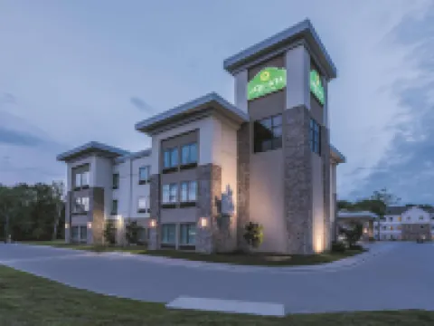 La Quinta Inn & Suites by Wyndham Tyler - University Area Hotels in Tyler