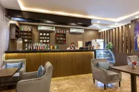 Aman Hotel Almhalh
