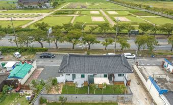 Gyeongju Old Road Pension (Emotional Accommodation, Near Hwangridan-Gil, Ample Parking)
