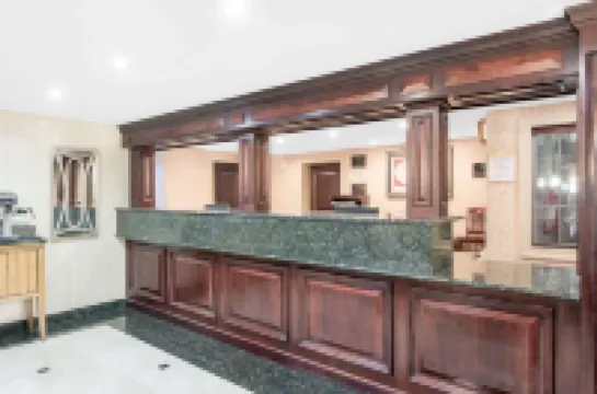 데이즈 인 바이 윈덤 세인트 피터스 세인트 샬레