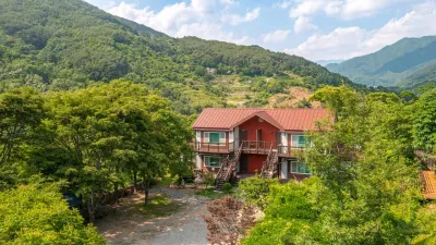 Hadong Hwadam Pension Hotels near Hwagaejangteo Market