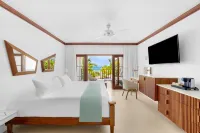 Couples Swept Away Hotels in 
