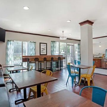 Best Western Plus Blue Angel Inn