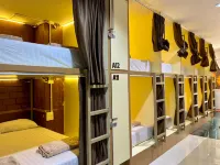 ลองดูโฮสเทล