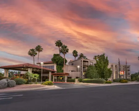 斯科特斯德雷鳥貝斯特韋斯特優質套房酒店 斯科特斯德酒店