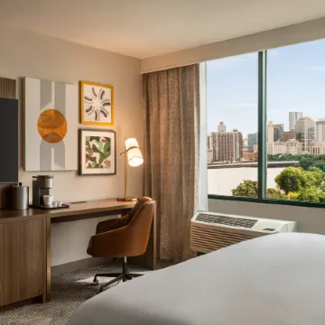 Holiday Inn NASHVILLE DOWNTOWN - STADIUM by IHG