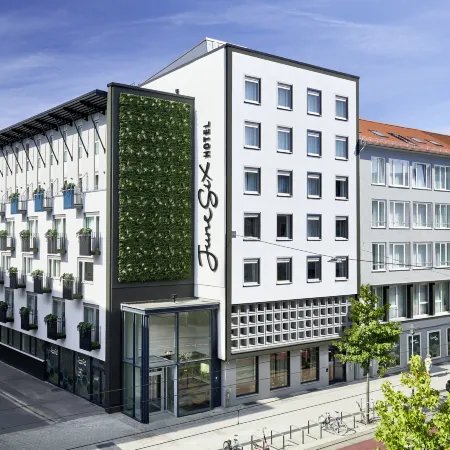 June Six Hotel Hannover City Отели рядом с достопримечательностью «Озеро Машзее»