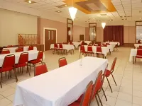 Rodeway Inn Conference Center Hotels in Beaumont