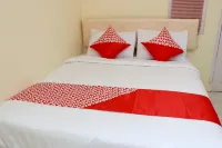 OYO 1335 Anie 71 Residence - 2-Star
