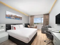 Ramada Plaza by Wyndham İstanbul Ataköy Hotels near Bakirkoy