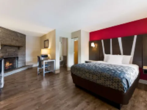 Econo Lodge Inn & Suites on the River Hotels in Gatlinburg