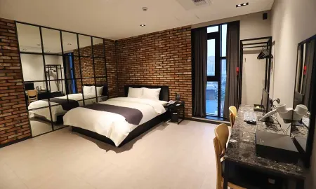Dongducheon Hotel the Grey Отели в г. Тондучхон